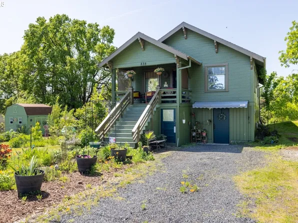 235 N 16th St, Saint Helens, OR 97051