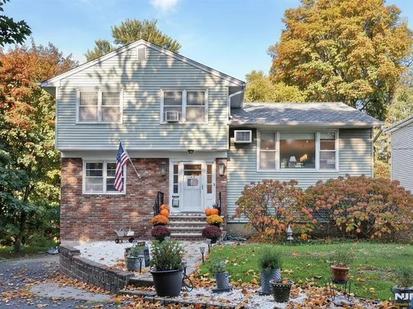 314 Hirschfeld Pl, New Milford, NJ 07646