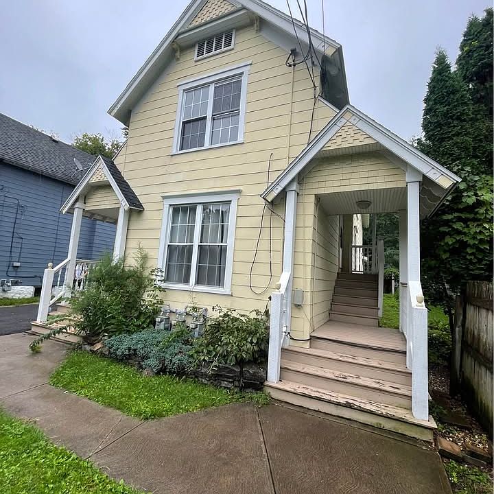 1st image of 950 Lemoyne Ave #2