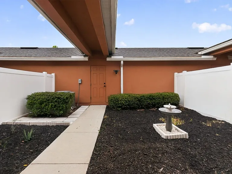 6536 Calamondin Dr — Photo 3