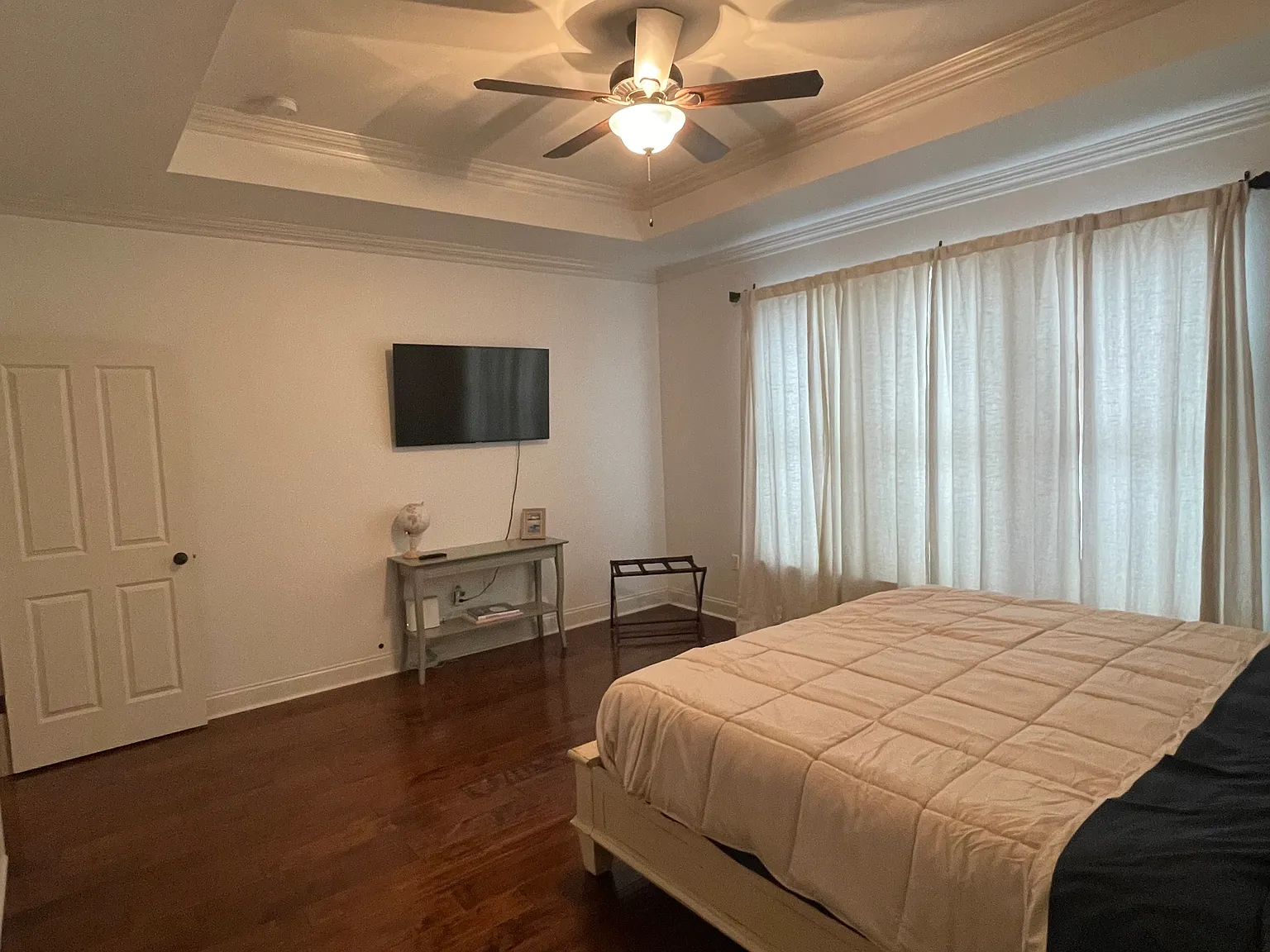 4 bed, $3,000 — Photo 3