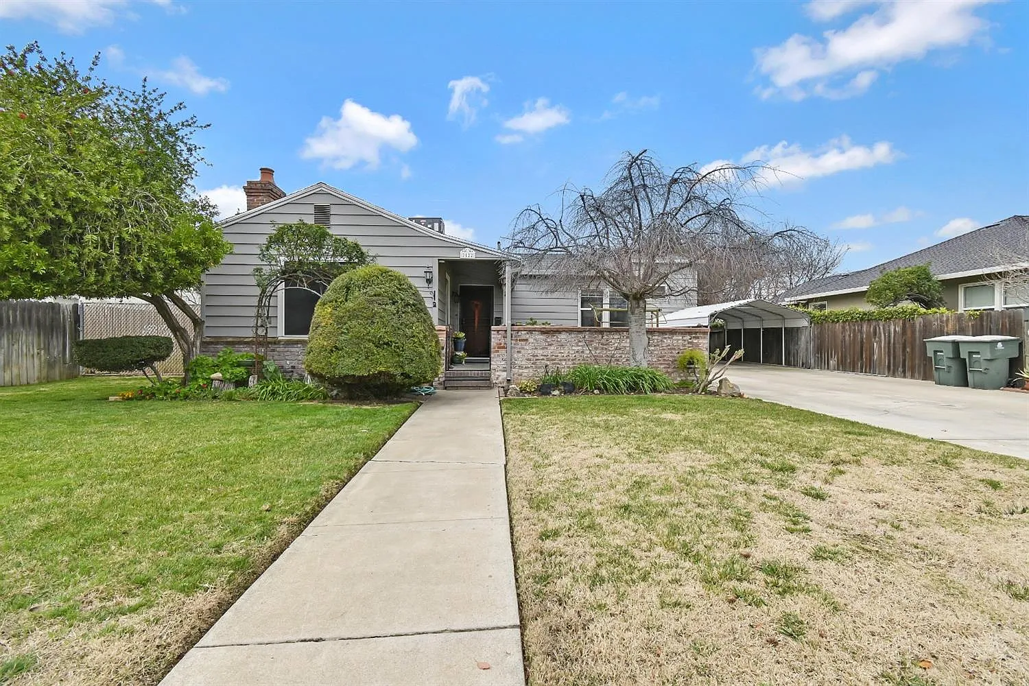 2122 Greeley Dr photo 1