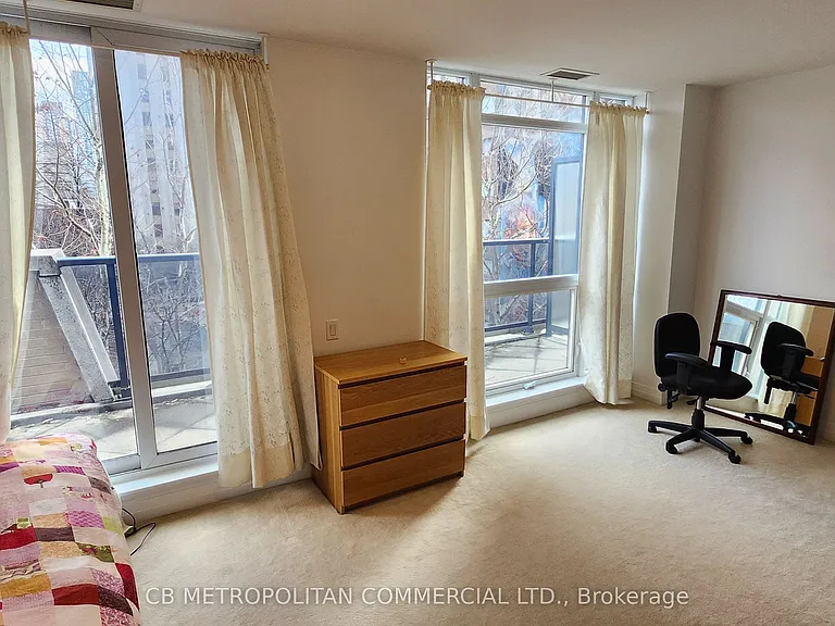 23 Carlton St #316 — Photo 8
