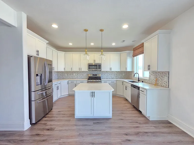 13122 W 1st Ave — Photo 5