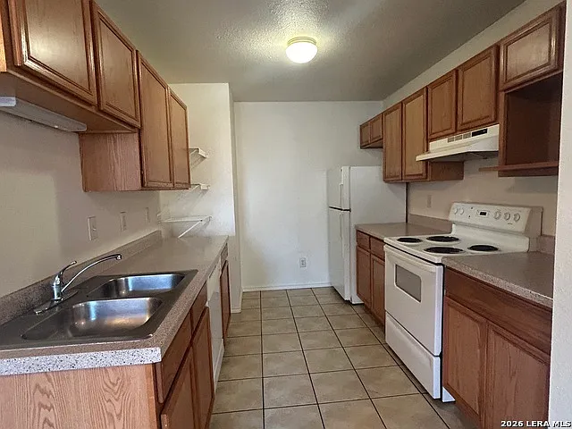 2 bed, 2.0 bath, 1013 sqft, $1,225 — Photo 4