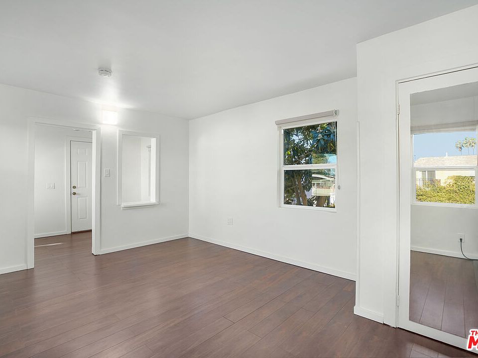1st image of 8914 Krueger St #1/2
