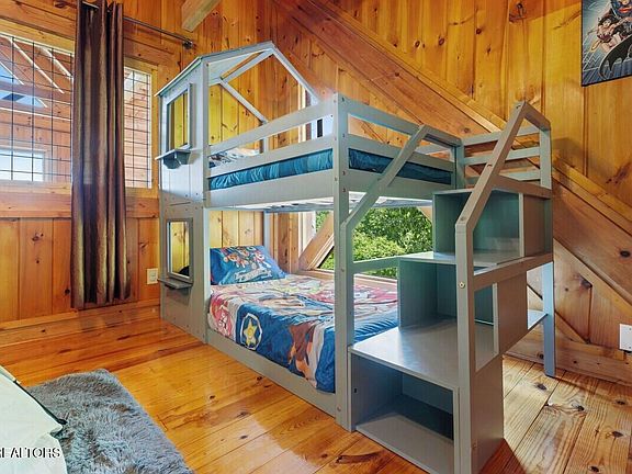 30th image of this home