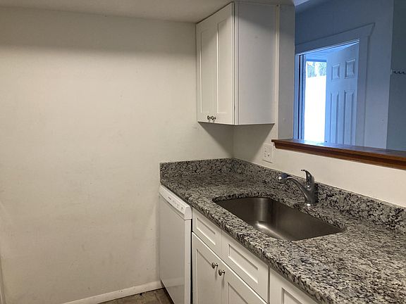4th image of 1221 Mayport Landing Cir