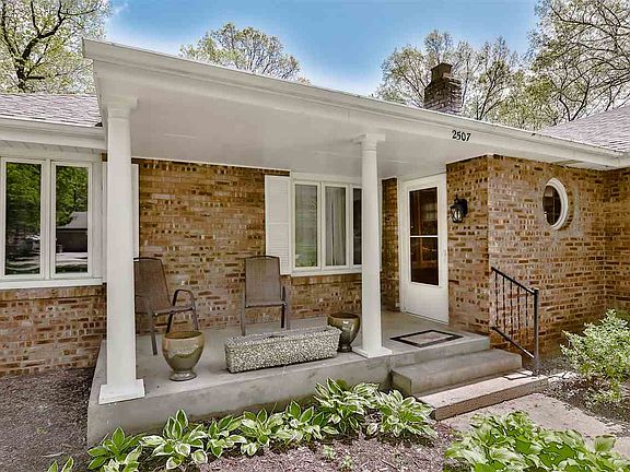 2nd image of 2507 Shady Ln