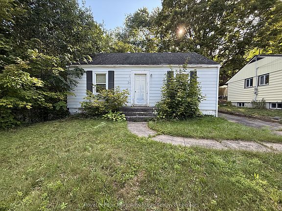 2nd image of 24 Hillcrest Ave