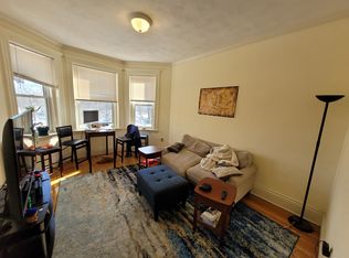 100 Queensberry St APT 12, Boston, MA 02215