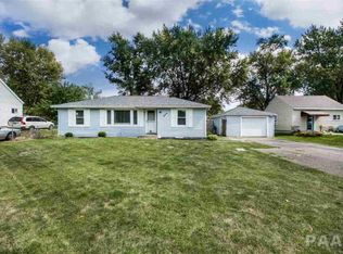 208 Berry St, Washington, IL 61571