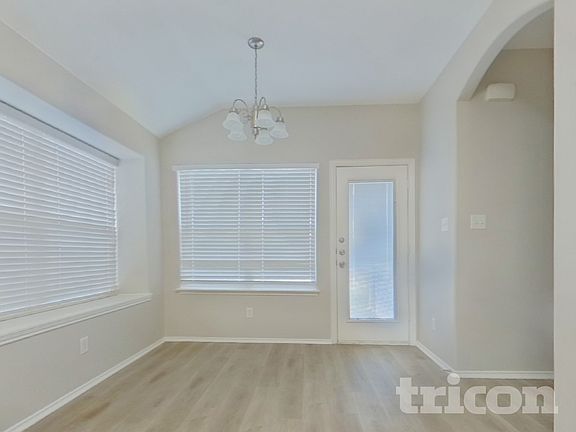 4th image of 5712 Parkview Hills Ln