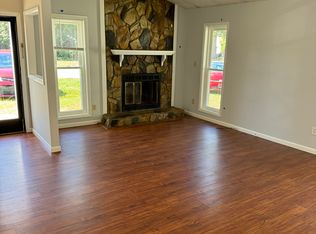 6960 Timberwood Dr, Fayetteville, NC 28314