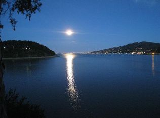 2 De Silva Island Dr, Mill Valley, CA 94941