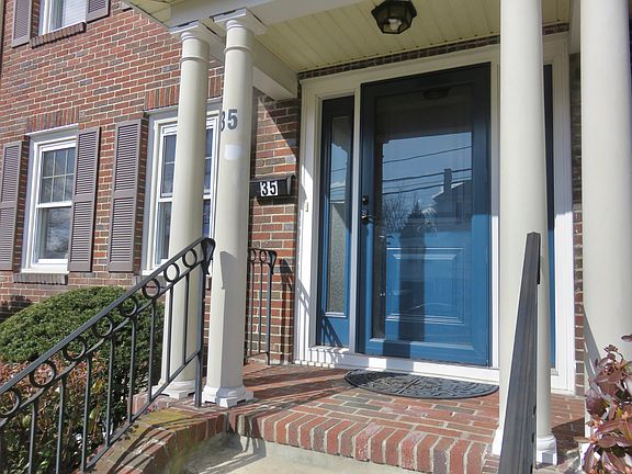 3rd image of 35 Lovell Rd
