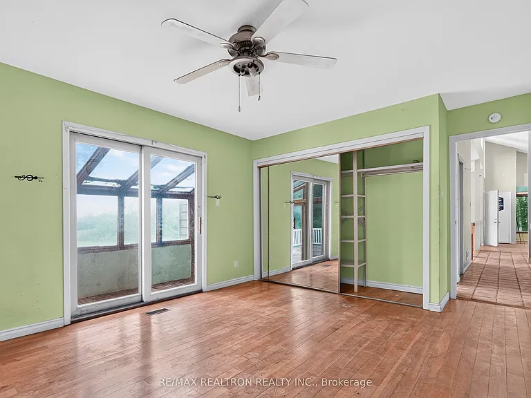 110 Glenwoods Ave — Photo 19