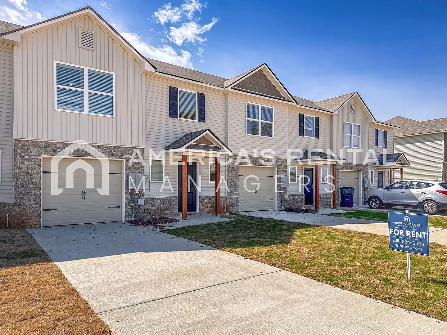 Escape to Lakeside Living in Lincoln! Available to View Now! Sign a 13-month lease by 8/31/26 and... — Photo 4