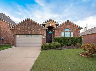 1521 Grey Willow Ln, Arlington, TX 76002