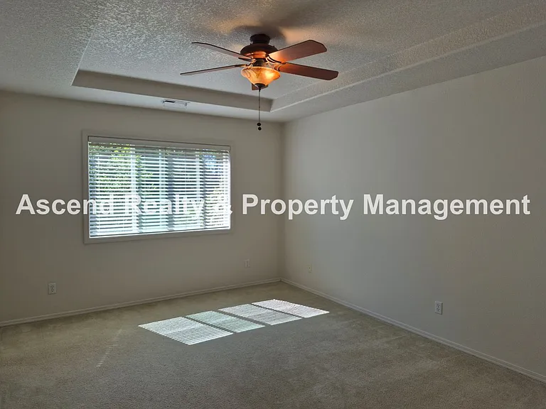 6443 NW Krislynn Ter — Photo 17