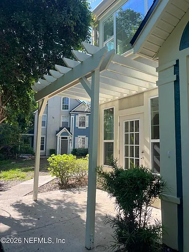 13703 Richmond Park Dr N Photo 1