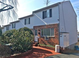 463 Cove Rd APT 4, Stamford, CT 06902