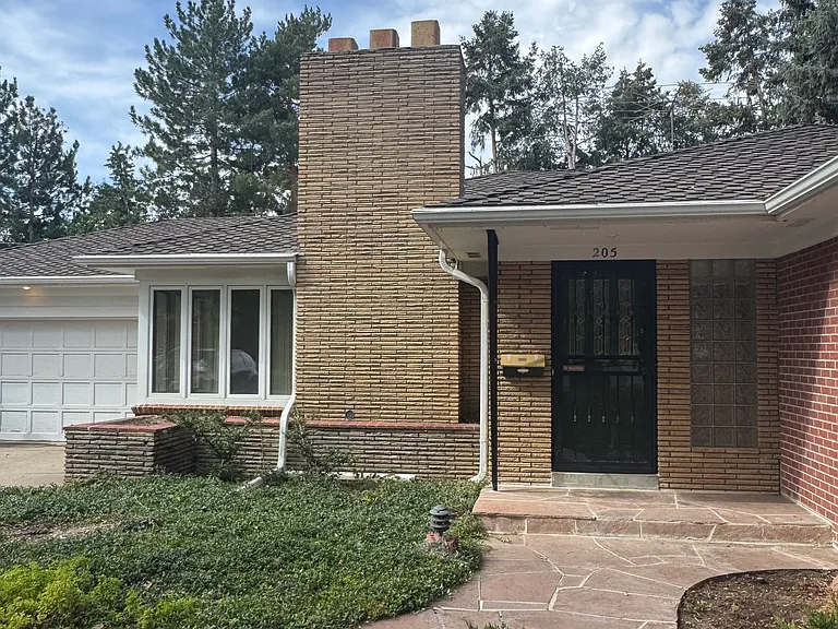 205 Leyden St — Photo 2