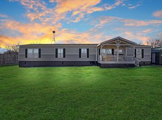 5740 County Road 1091, Celeste, TX 75423