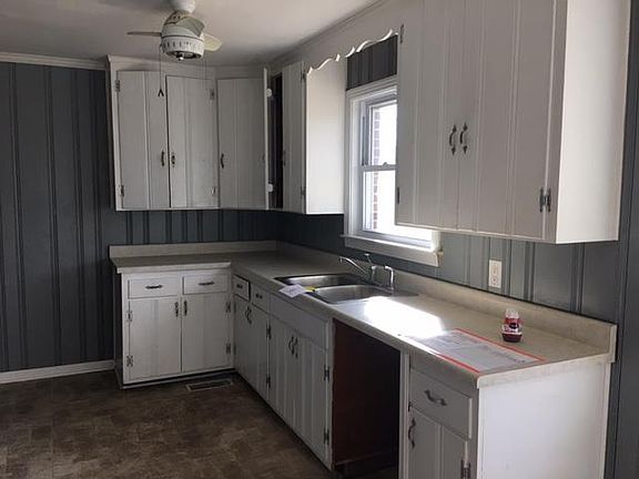 4th image of 141 Allenwood Dr