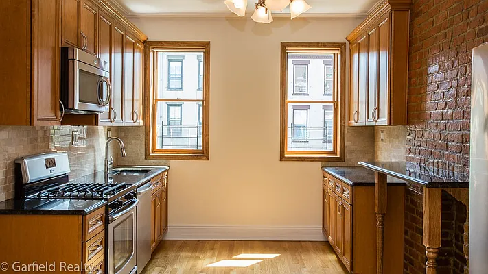 Rented by Garfield Realty  | media 20