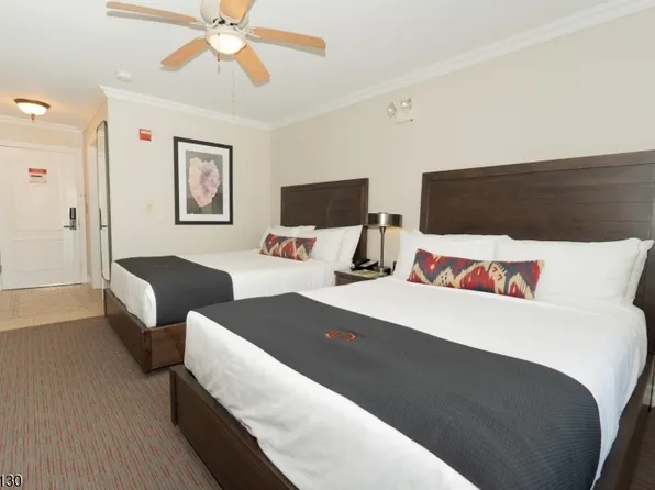 2 Chamonix Dr #103, Vernon Twp., NJ 07462