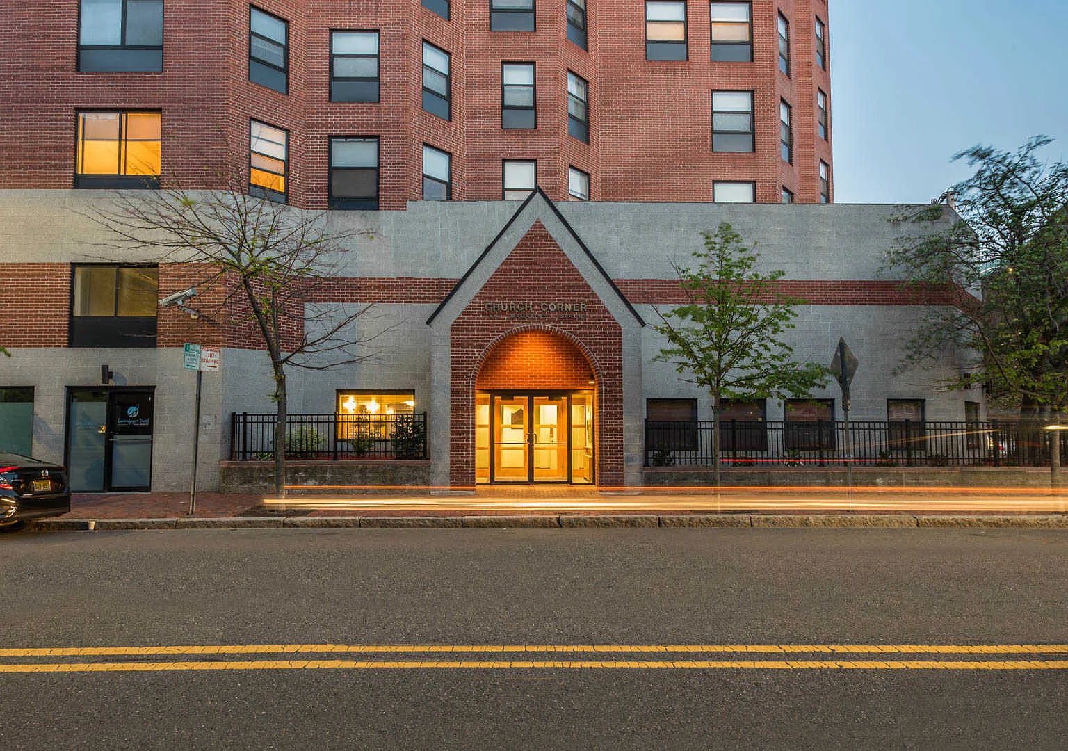 Church Corner — Photo 4