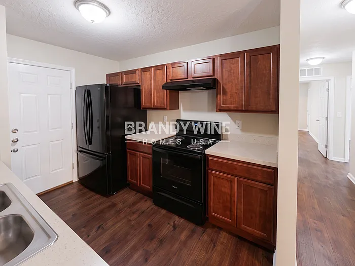 7600 Free Ave — Photo 5