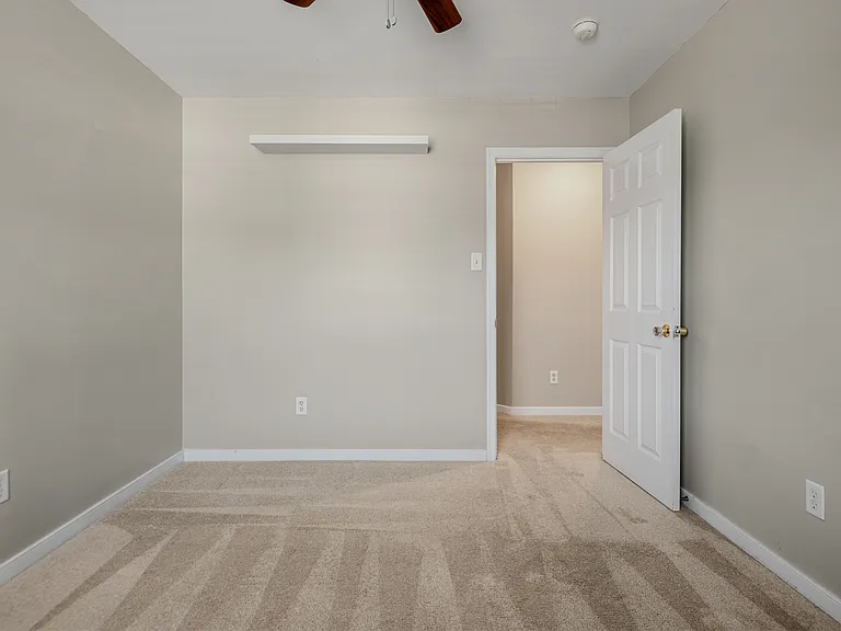 3924 Liberty Point Dr — Photo 41