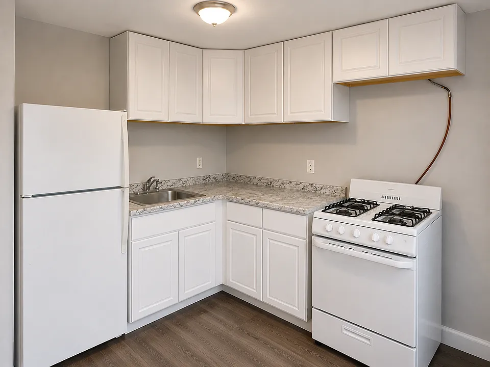 901 Stuyvesant Ave #1D
