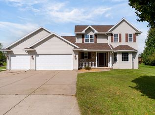 N2314 Cornhusk Dr, Greenville, WI 54942