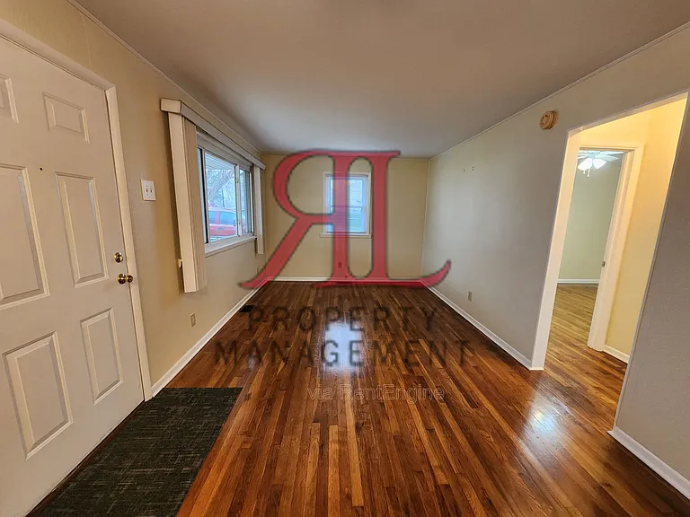 2436 Charlemagne St — Photo 12