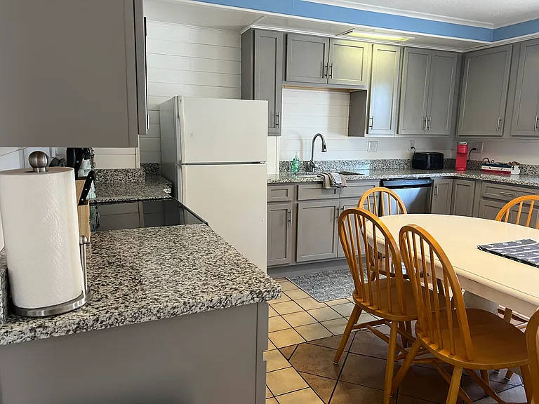 70 E Grand Ave #113 — Photo 13