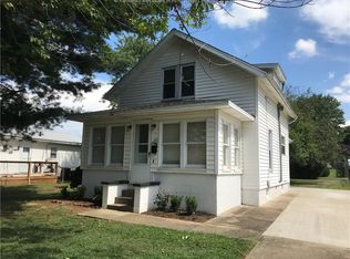 1115 Virginia St, Ravenswood, WV 26164