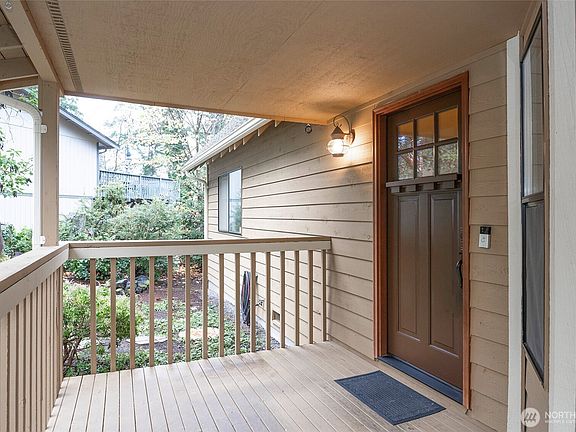 4th image of 2995 SE Greenridge Court