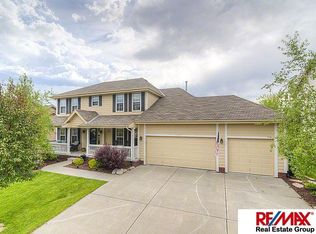 11907 S 52nd St, Papillion, NE 68133