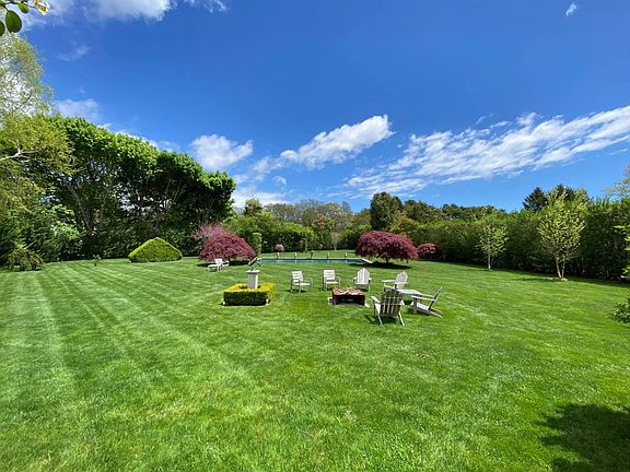 2nd image of 207 Snake Hollow Rd