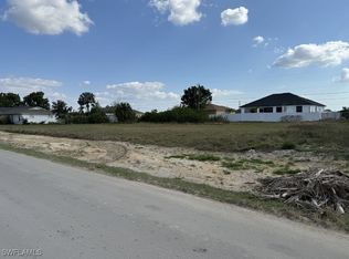 1022 NE 13th St, Cape Coral, FL 33909
