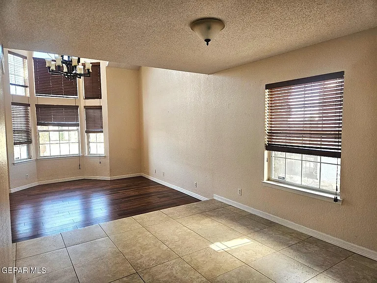 11235 Kachina Dr — Photo 7