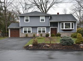 22 Shetland Dr, New City, NY 10956