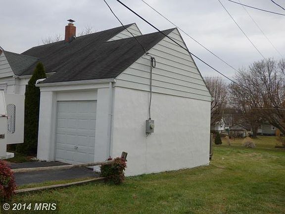 2nd image of 17407 Wolford Ave