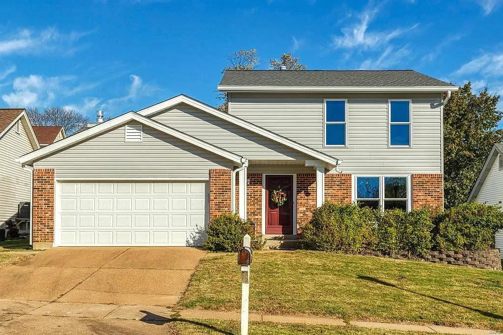 981 Oakwood Farms Ln photo 1