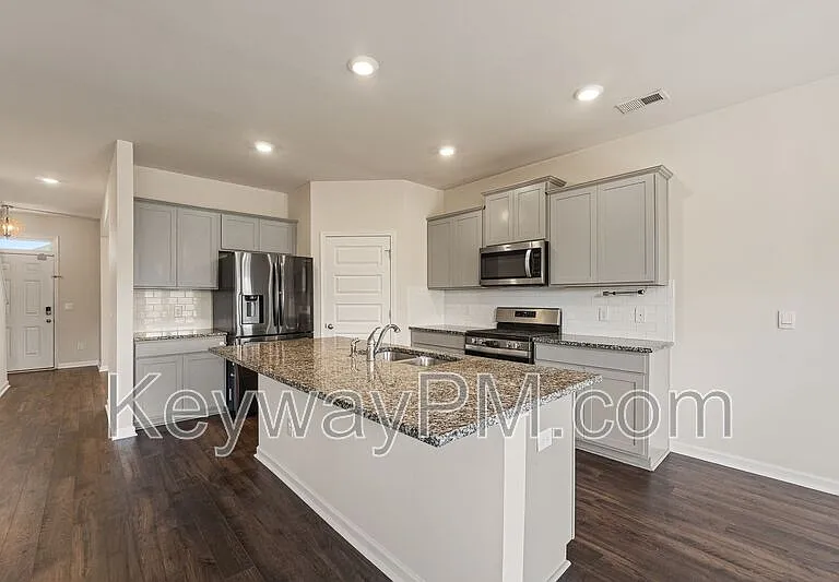 3262 Carmine Ave — Photo 7