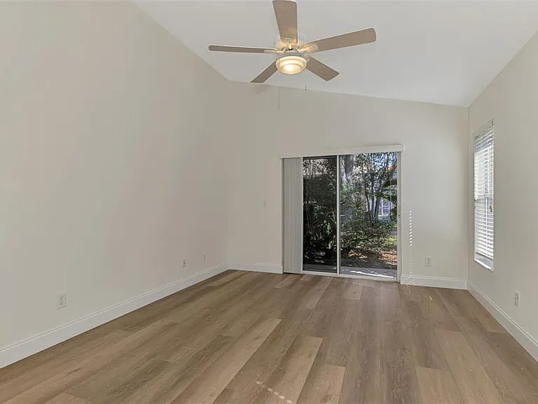 5271 Highbury Cir — Photo 26