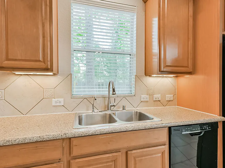 6 Cordella Pl — Photo 14